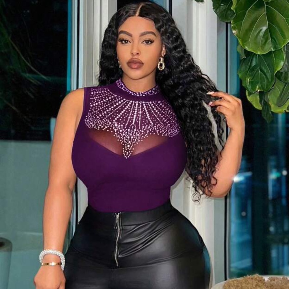 Plus Size Luxury Rhinestone Decor Mock Neck Sleeveless Bodysuit